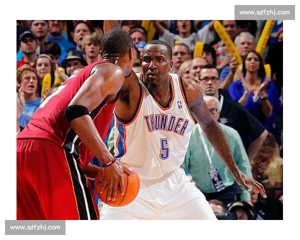 热火对决雷霆第四场鏖战胜负悬念与核心球员全面博弈解析走势前瞻