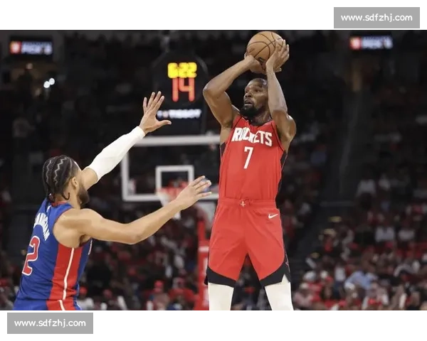 火箭强势对决活塞全场录像回放解析青春风暴碰撞精彩瞬间与战术博弈